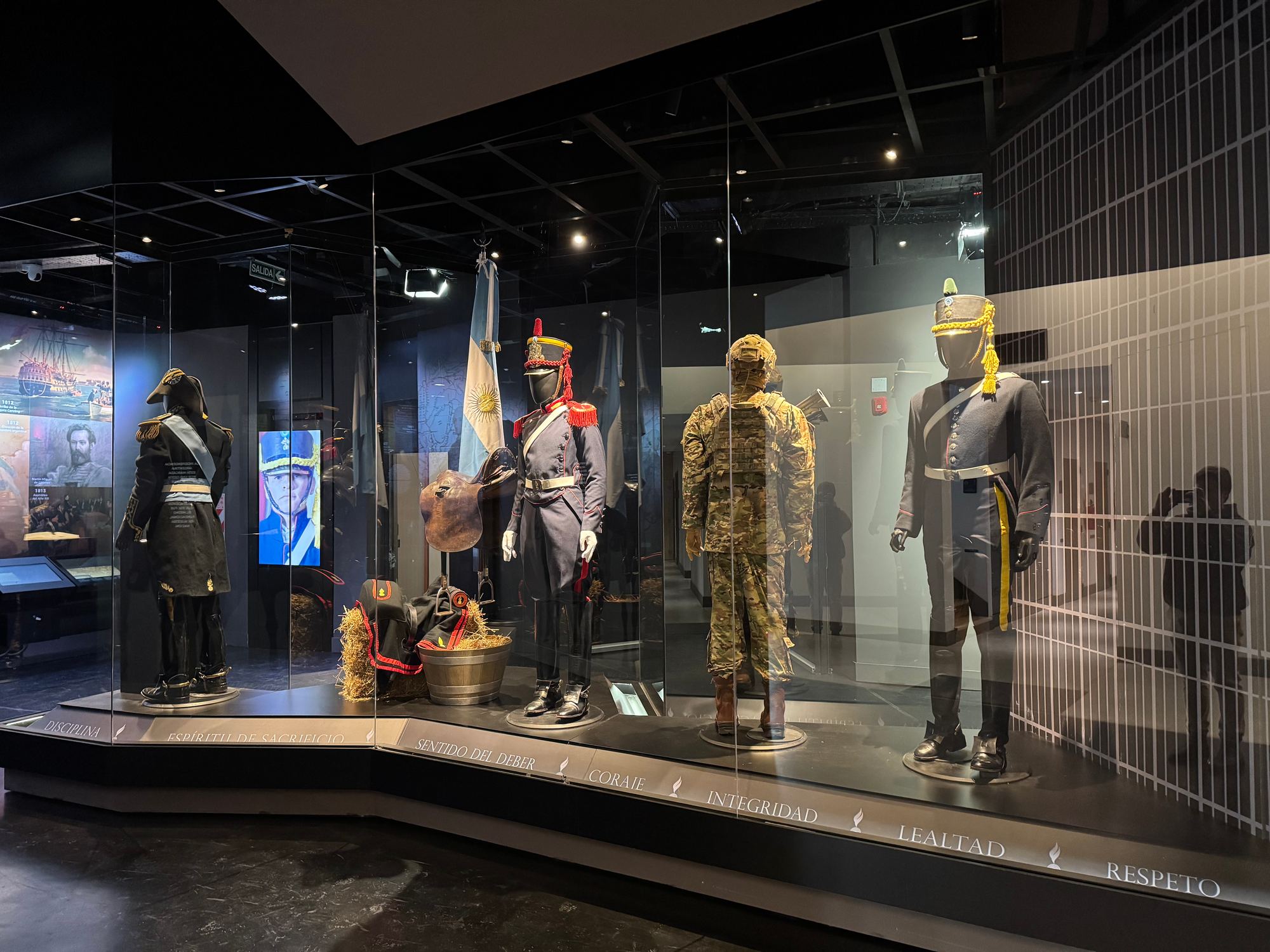 Museo Granaderos — Museos
